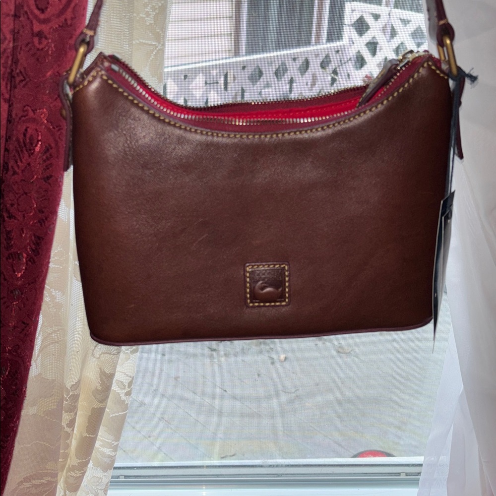 Dooney 🆕 bourke chestnut color baguette shoulder bag Italian leather